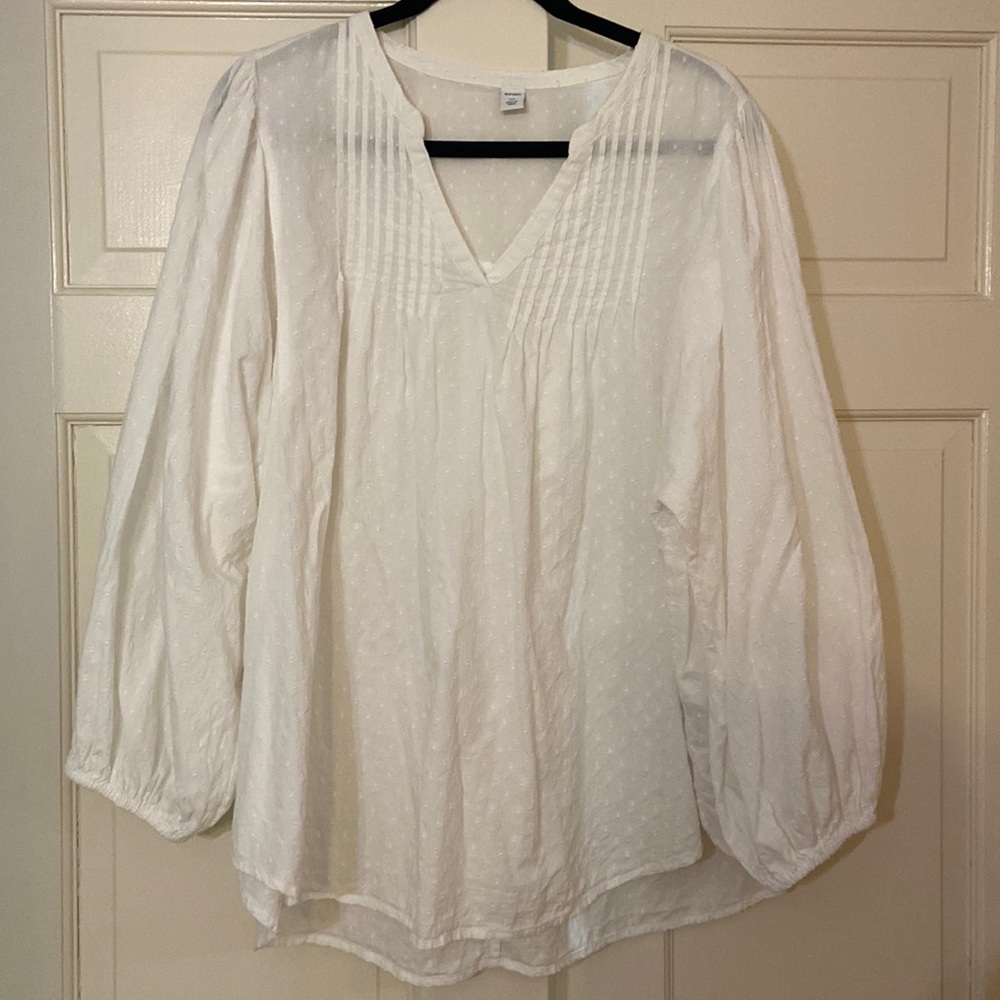 Old Navy, size XXL, white puffy sleeve blouse